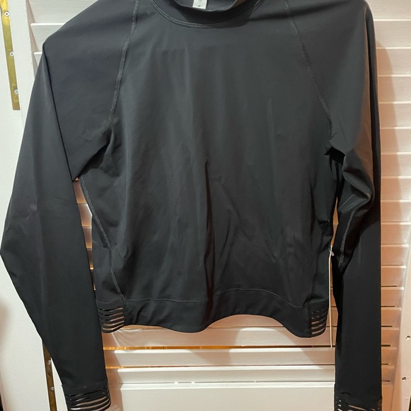 Lululemon Deep End Rashguard - Picture 4 of 5